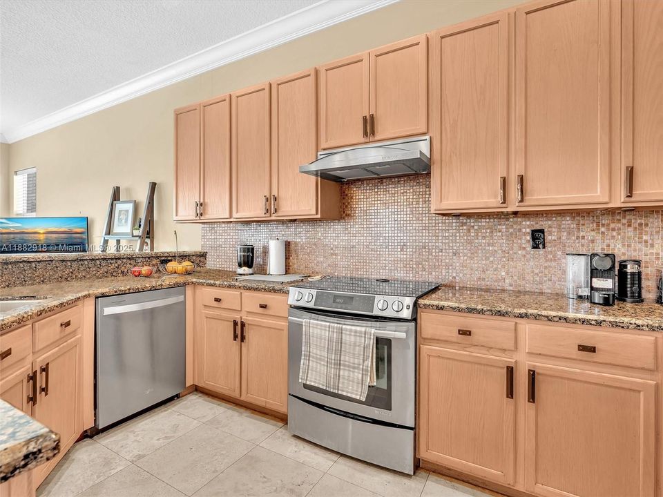 For Sale: $960,000 (4 beds, 3 baths, 2490 Square Feet)