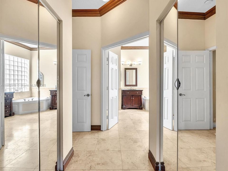 For Sale: $960,000 (4 beds, 3 baths, 2490 Square Feet)