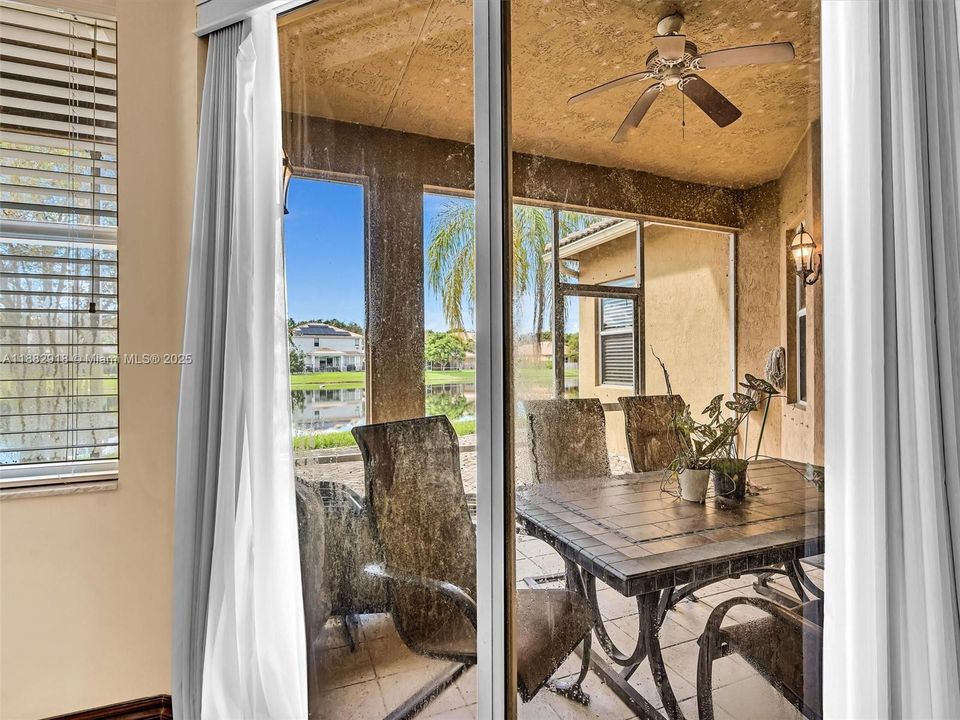 For Sale: $960,000 (4 beds, 3 baths, 2490 Square Feet)