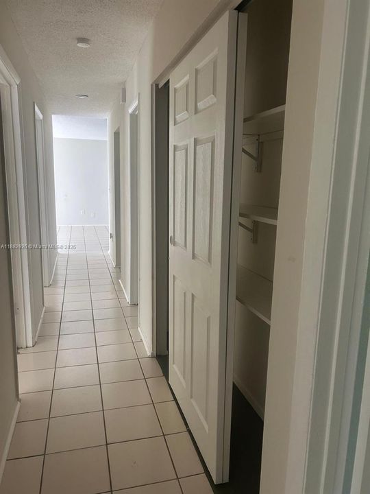 出租: $2,199 (4 贝兹, 2 浴室, 1818 平方英尺)