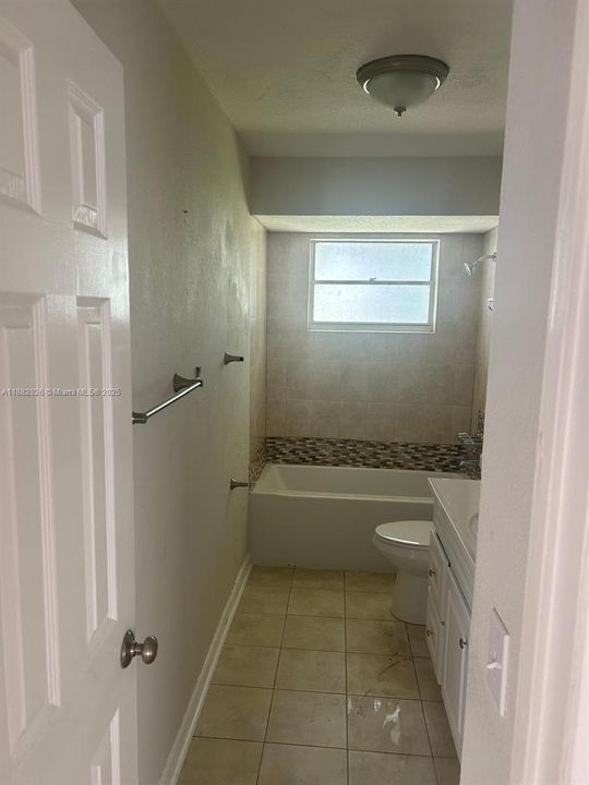 出租: $2,199 (4 贝兹, 2 浴室, 1818 平方英尺)