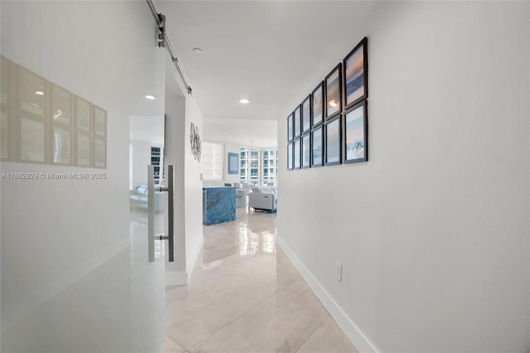 Active With Contract: $1,100,000 (3 beds, 3 baths, 1494 Square Feet)