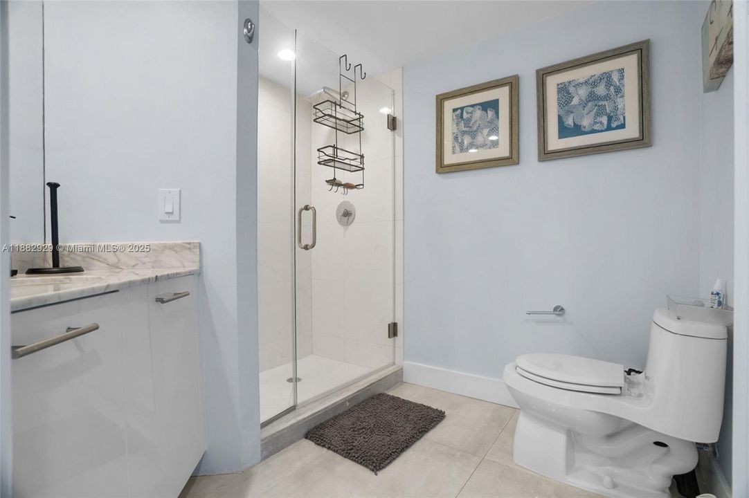 Active With Contract: $1,100,000 (3 beds, 3 baths, 1494 Square Feet)