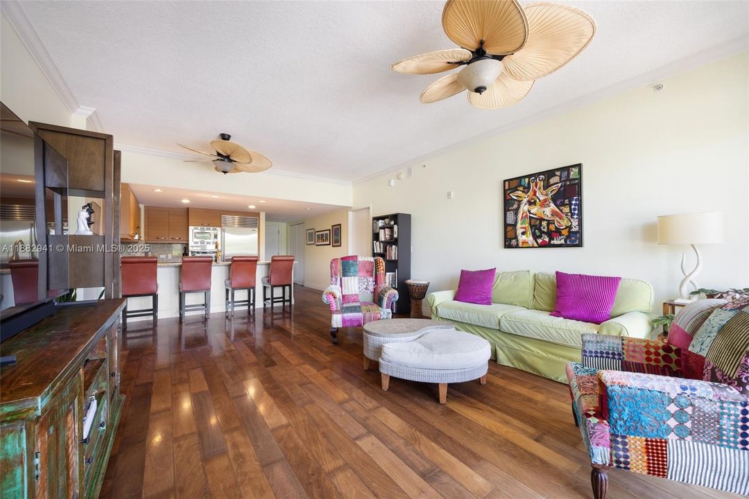 En Venta: $990,000 (1 camas, 2 baños, 1092 Pies cuadrados)