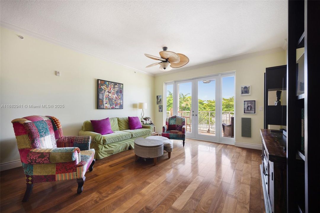 En Venta: $990,000 (1 camas, 2 baños, 1092 Pies cuadrados)