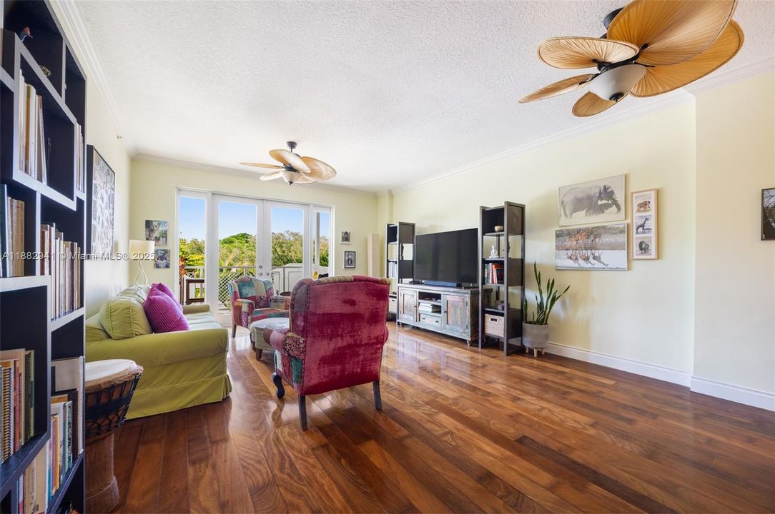 En Venta: $990,000 (1 camas, 2 baños, 1092 Pies cuadrados)