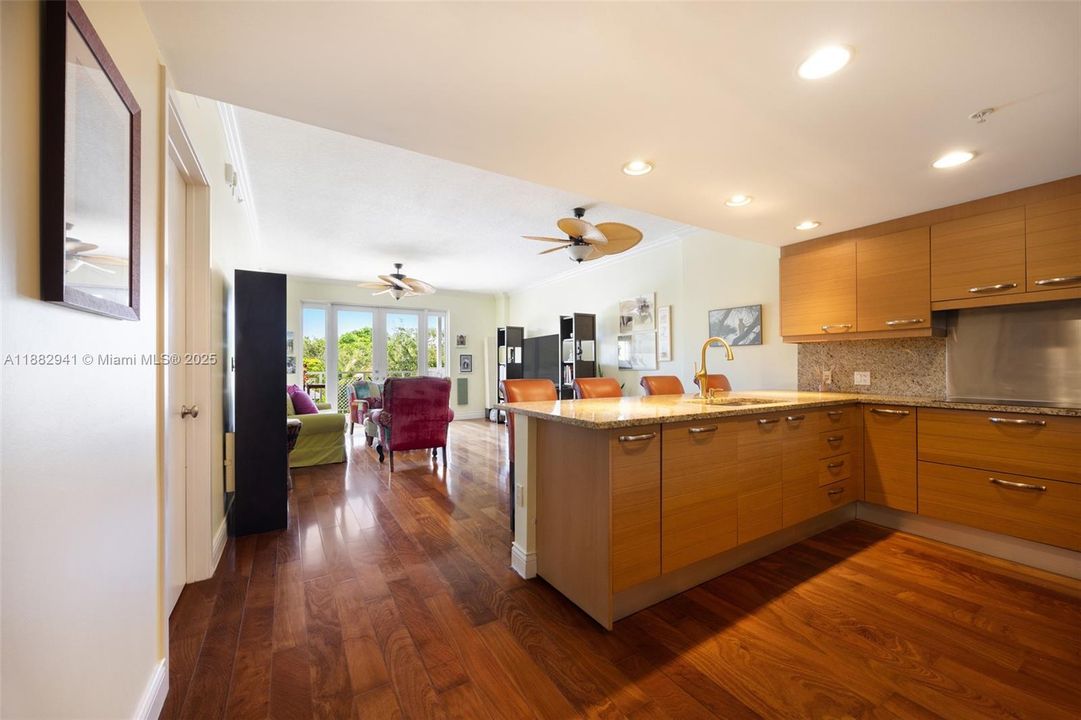 En Venta: $990,000 (1 camas, 2 baños, 1092 Pies cuadrados)