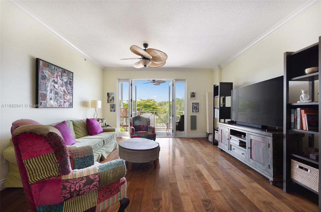 En Venta: $990,000 (1 camas, 2 baños, 1092 Pies cuadrados)