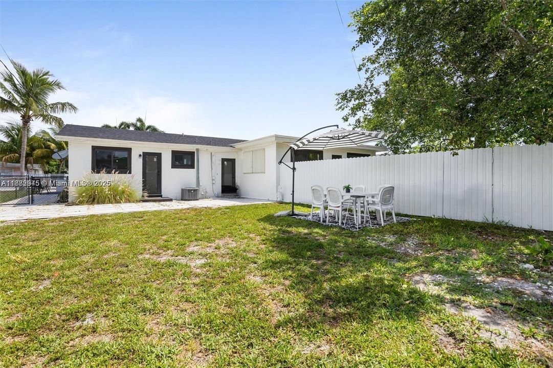 For Sale: $799,000 (0 beds, 0 baths, 2106 Square Feet)