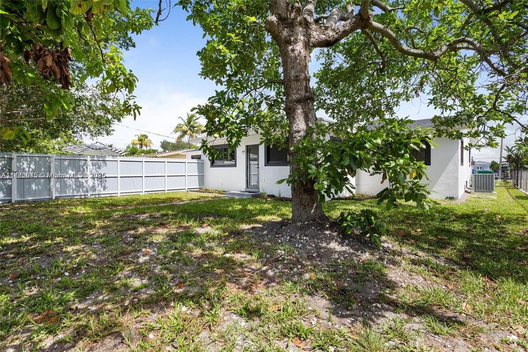 For Sale: $799,000 (0 beds, 0 baths, 2106 Square Feet)