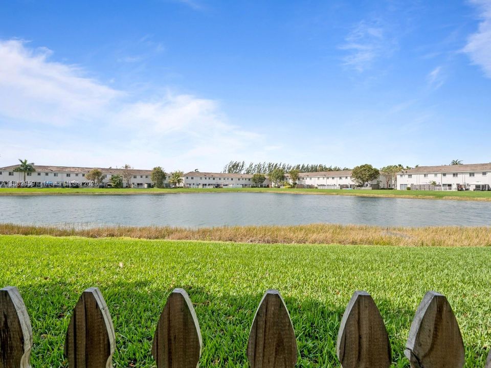 На продажу: $325,000 (3 спален, 2 ванн, 1509 Квадратных фут)