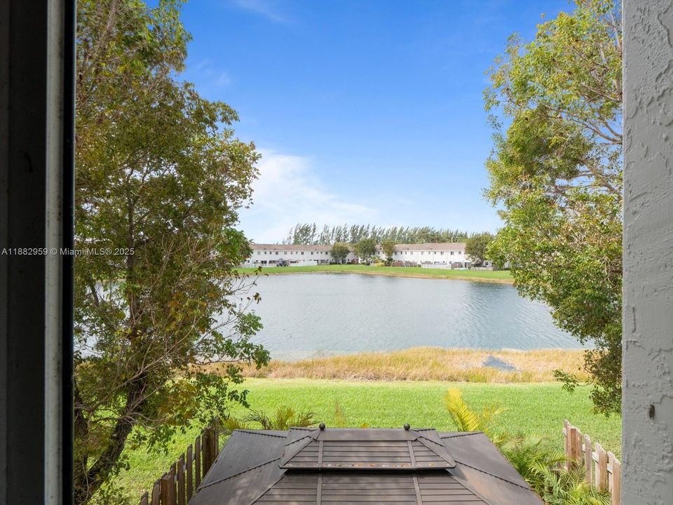 На продажу: $325,000 (3 спален, 2 ванн, 1509 Квадратных фут)