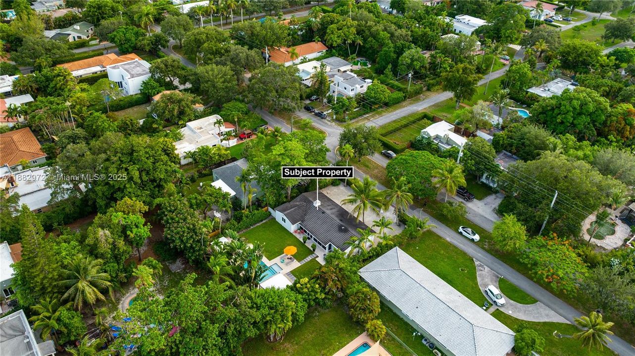 Active With Contract: $6,950 (3 beds, 3 baths, 1438 Square Feet)