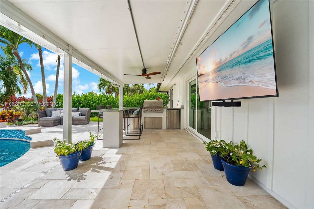 For Sale: $879,000 (3 beds, 2 baths, 3026 Square Feet)