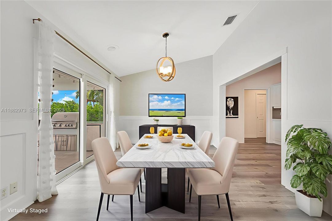 For Sale: $879,000 (3 beds, 2 baths, 3026 Square Feet)