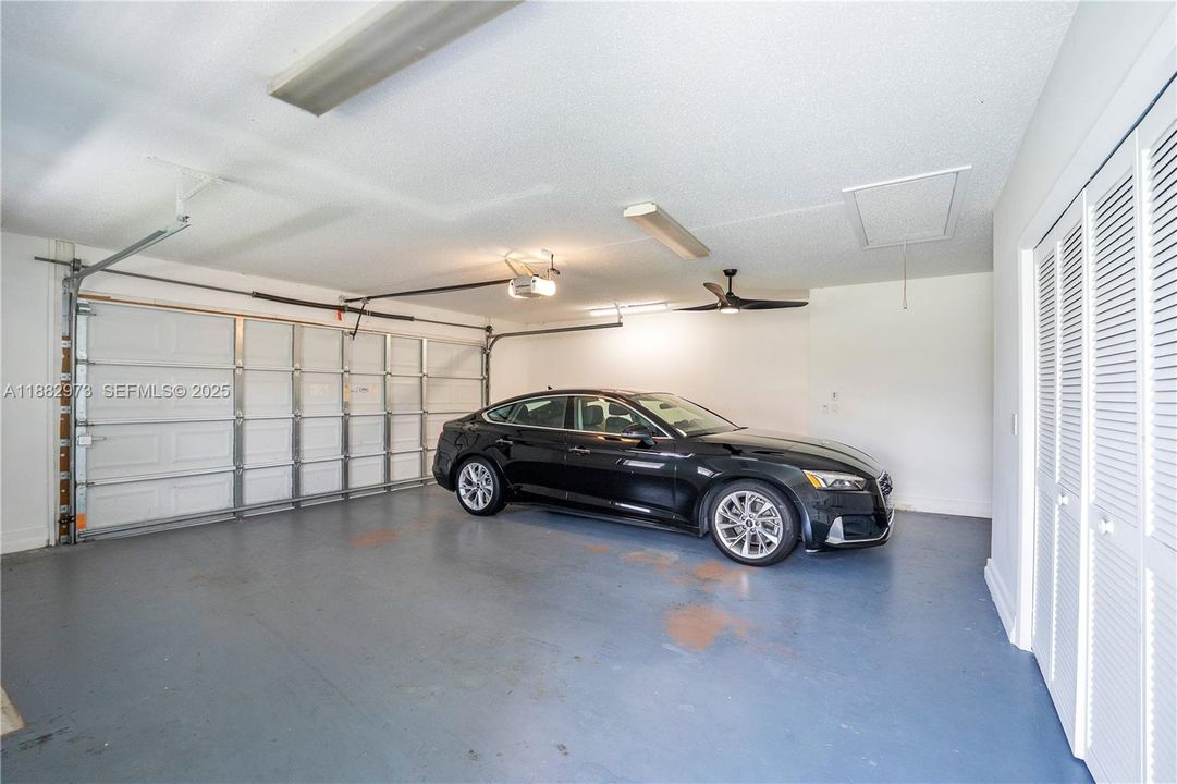 For Sale: $879,000 (3 beds, 2 baths, 3026 Square Feet)