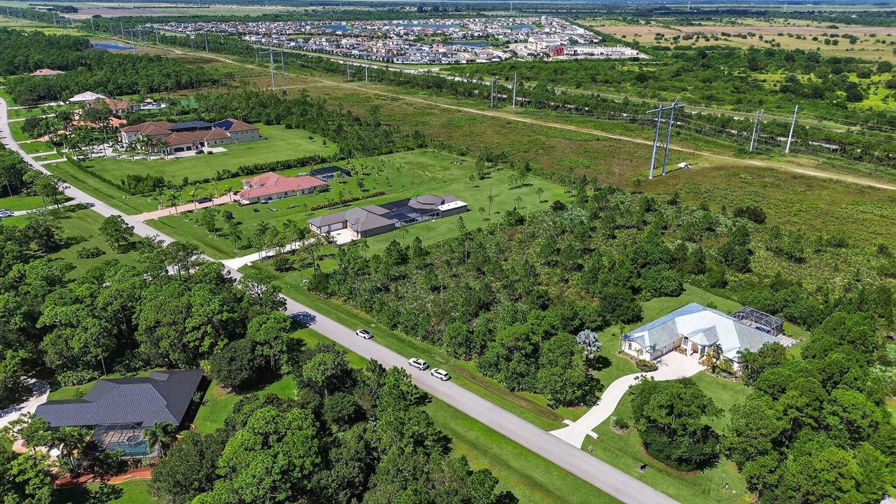 Spacious Neighborhood