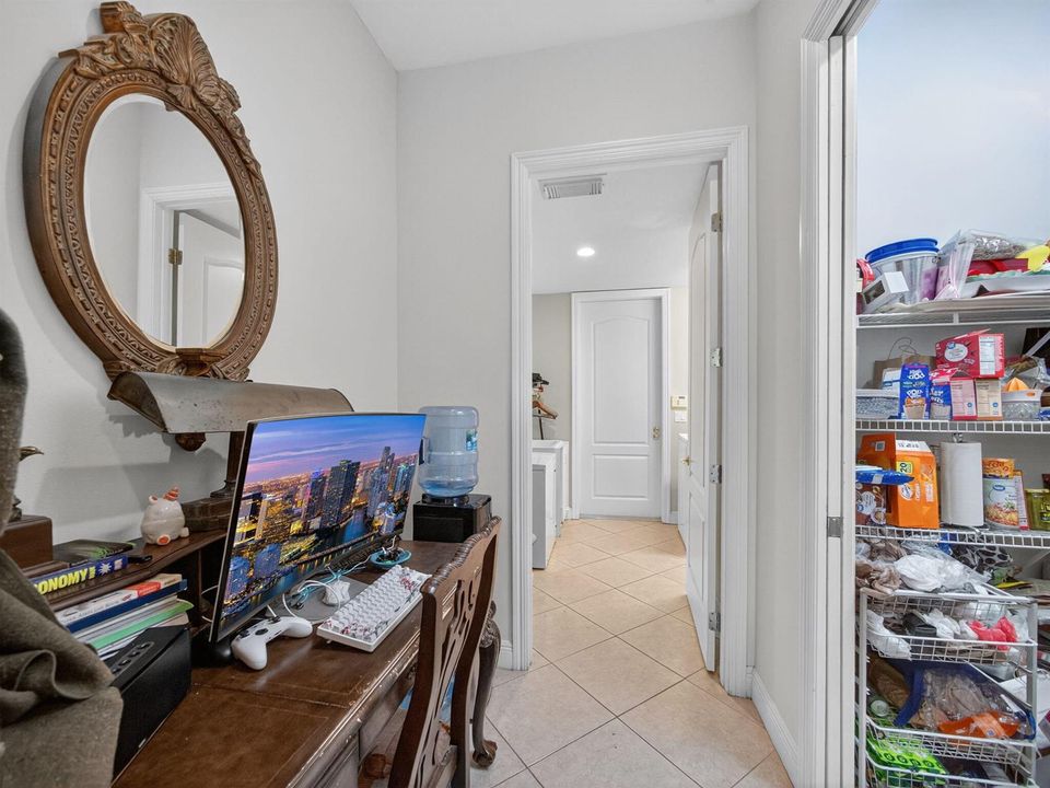 Work Station/Pantry Entry