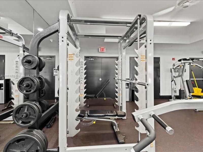 For Sale: $395,000 (2 beds, 2 baths, 1368 Square Feet)