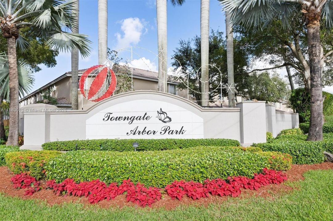 Active With Contract: $2,500 (4 beds, 3 baths, 1860 Square Feet)