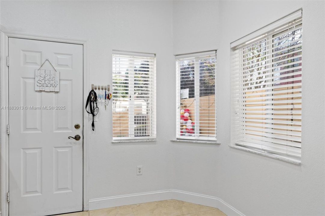 Active With Contract: $2,500 (4 beds, 3 baths, 1860 Square Feet)