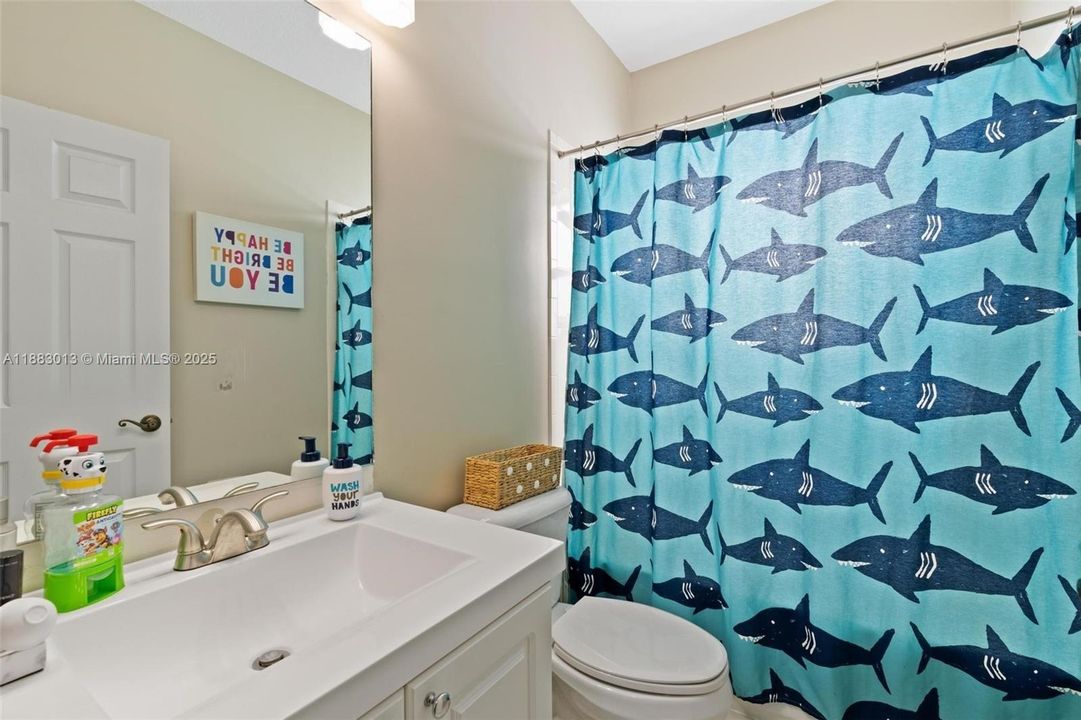 Active With Contract: $2,500 (4 beds, 3 baths, 1860 Square Feet)