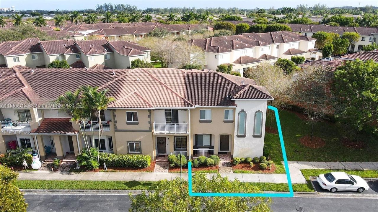 Active With Contract: $2,500 (4 beds, 3 baths, 1860 Square Feet)