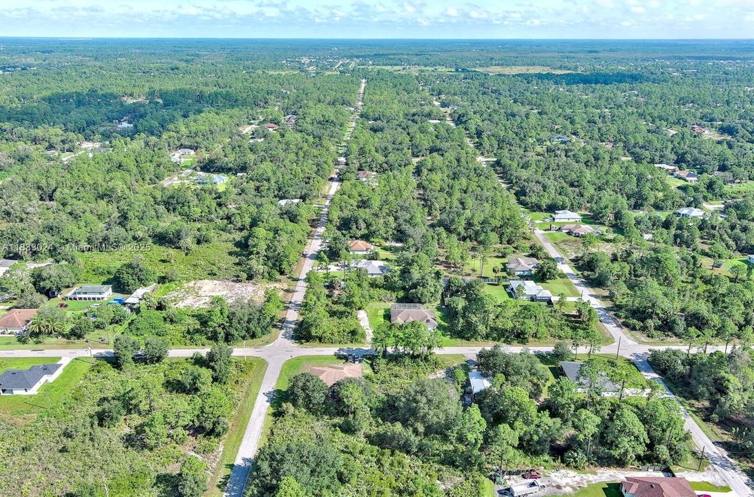 На продажу: $38,000 (0.50 acres)