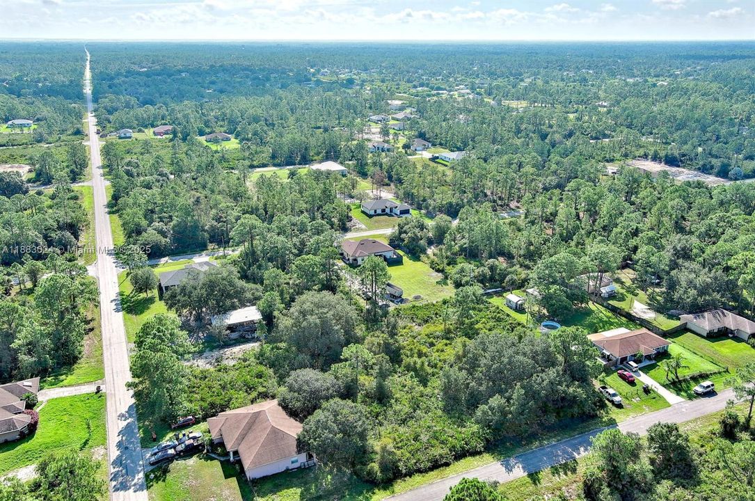 На продажу: $38,000 (0.50 acres)