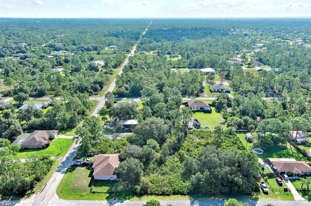 На продажу: $38,000 (0.50 acres)