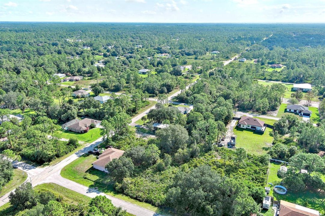 На продажу: $38,000 (0.50 acres)