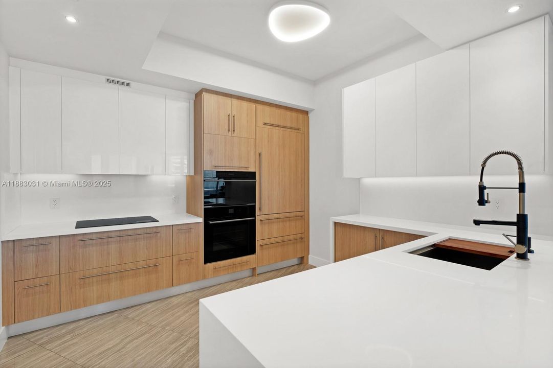 Active With Contract: $1,799,000 (3 beds, 3 baths, 2084 Square Feet)