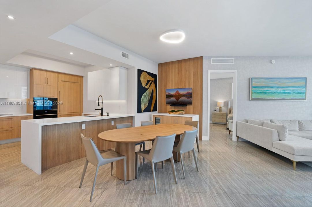 Active With Contract: $1,799,000 (3 beds, 3 baths, 2084 Square Feet)