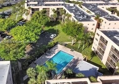 最近租的: $2,200 (2 贝兹, 2 浴室, 965 平方英尺)