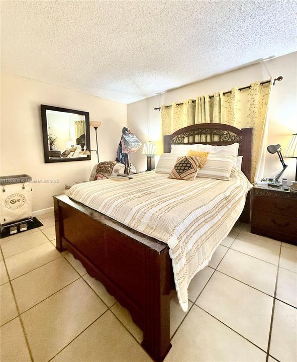 最近租的: $2,200 (2 贝兹, 2 浴室, 965 平方英尺)