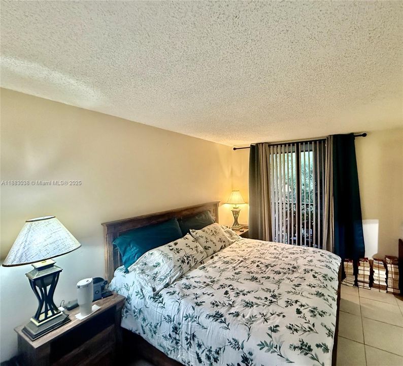 最近租的: $2,200 (2 贝兹, 2 浴室, 965 平方英尺)