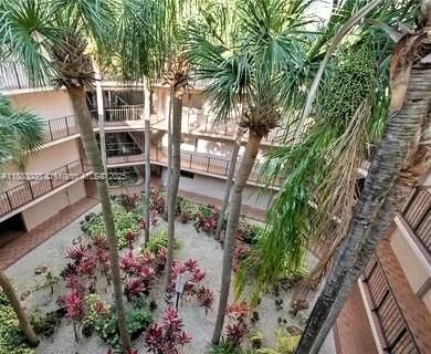 最近租的: $2,200 (2 贝兹, 2 浴室, 965 平方英尺)