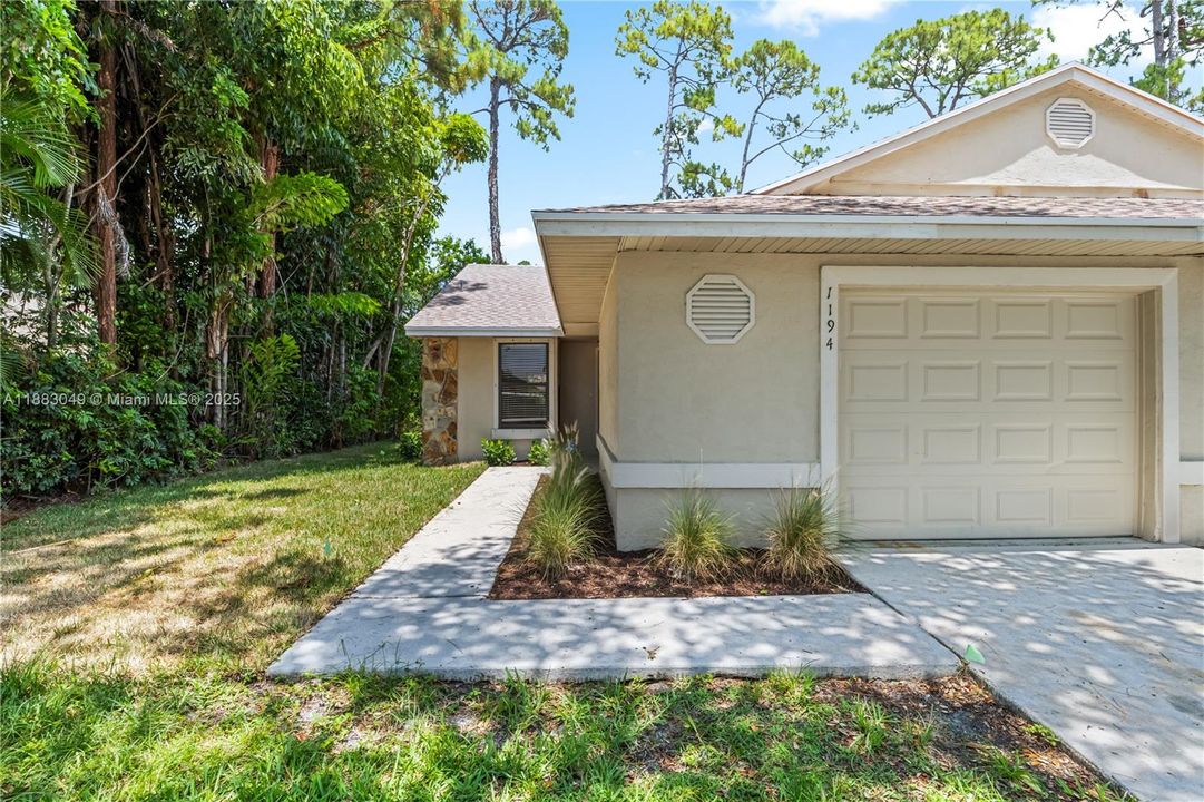 Recientemente alquilado: $2,550 (2 camas, 2 baños, 1842 Pies cuadrados)