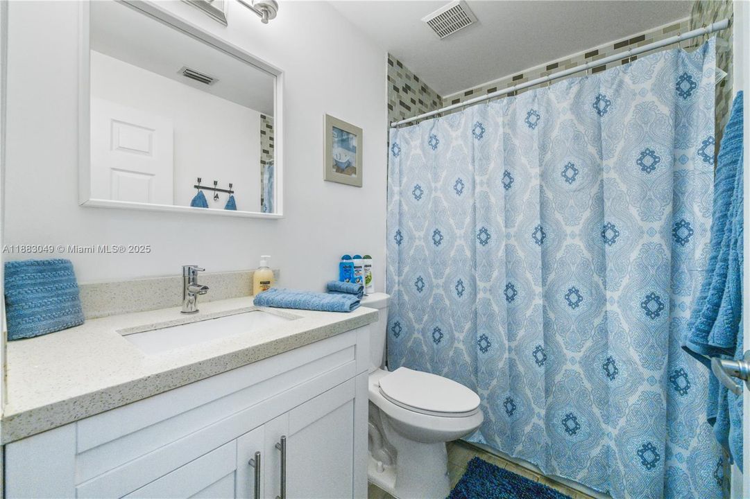 Recientemente alquilado: $2,550 (2 camas, 2 baños, 1842 Pies cuadrados)