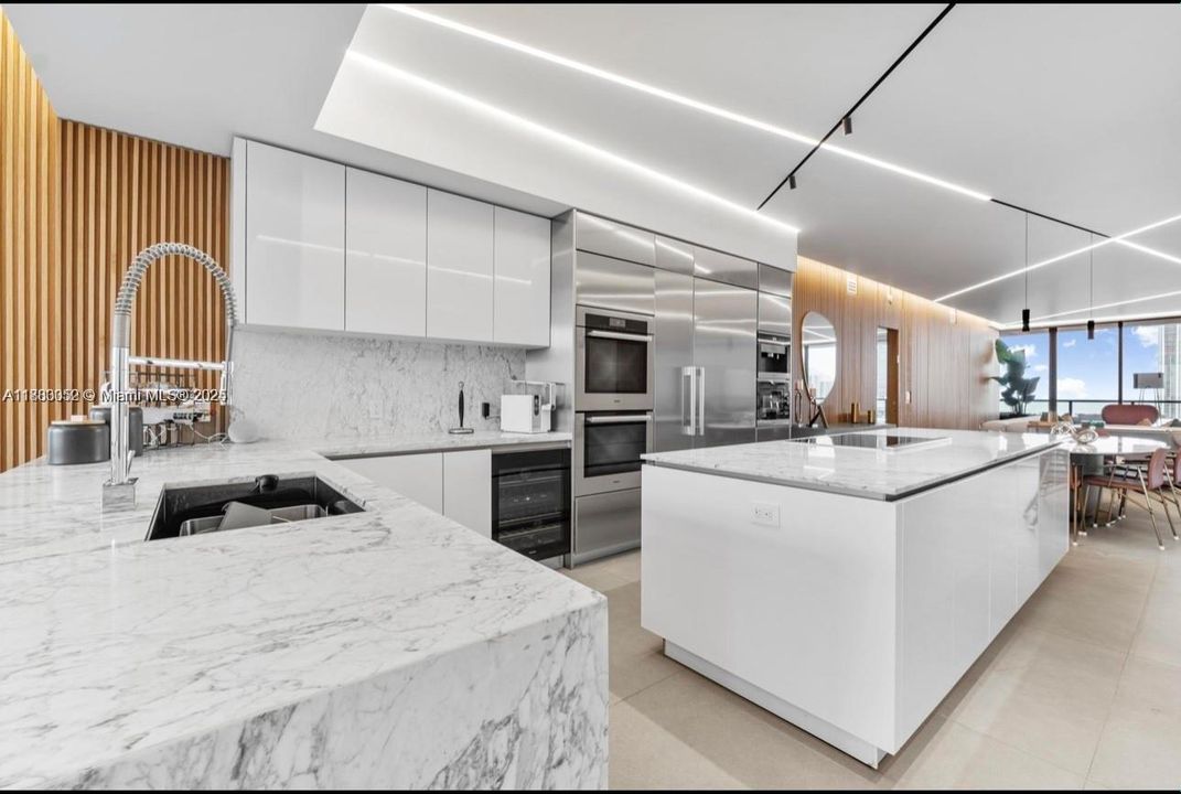 出租: $37,700 (3 贝兹, 4 浴室, 2918 平方英尺)