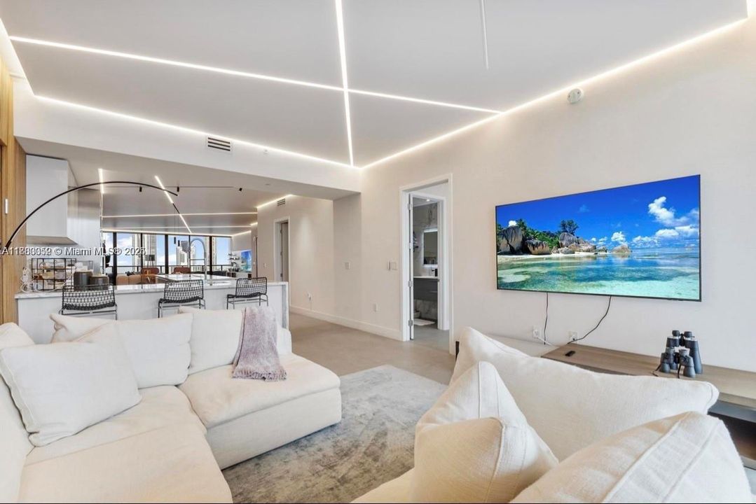 出租: $37,700 (3 贝兹, 4 浴室, 2918 平方英尺)