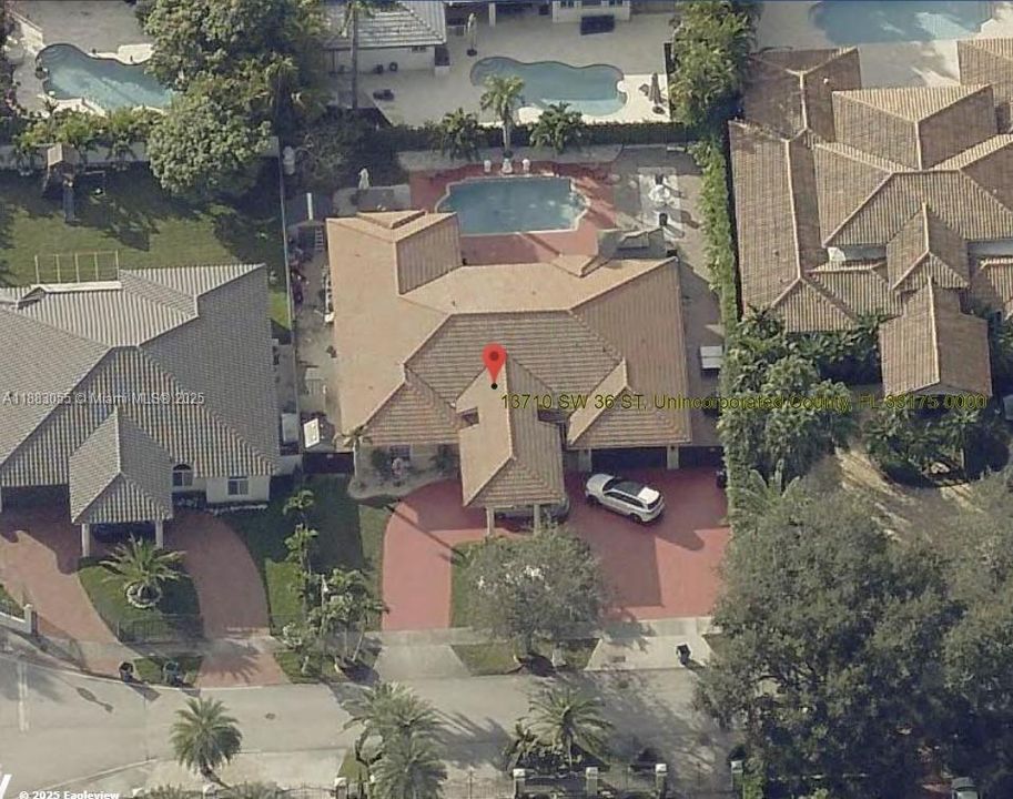 En Renta: $7,950 (5 camas, 4 baños, 3648 Pies cuadrados)