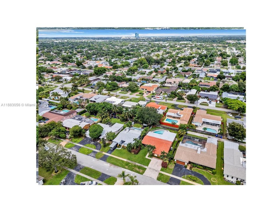 Active With Contract: $825,000 (3 beds, 2 baths, 2440 Square Feet)