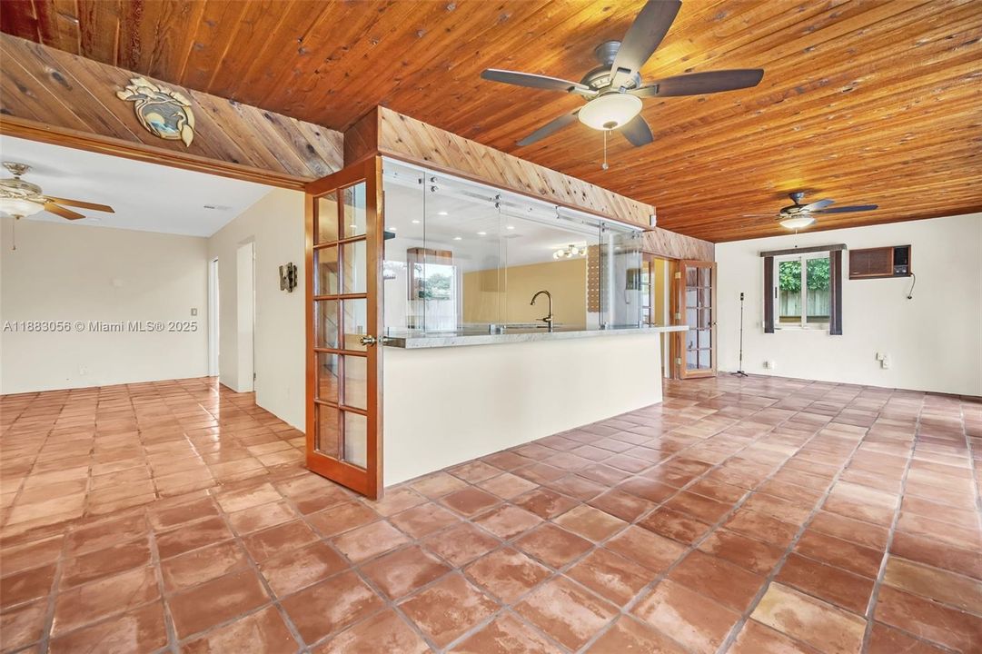 Active With Contract: $825,000 (3 beds, 2 baths, 2440 Square Feet)