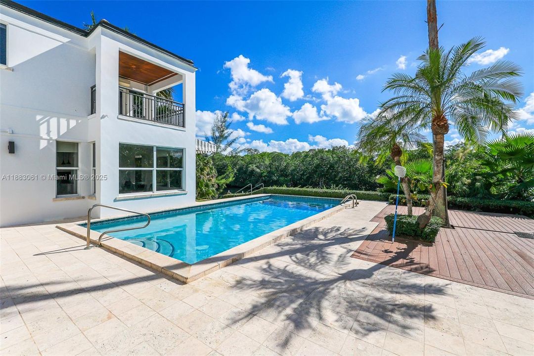 В аренду: $26,000 (5 спален, 6 ванн, 4820 Квадратных фут)