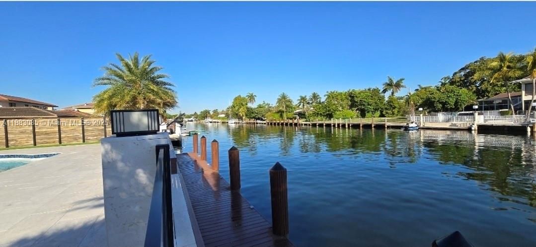 For Rent: $28,500 (5 beds, 4 baths, 5220 Square Feet)