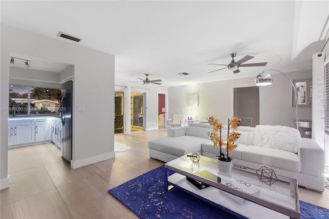 For Rent: $8,500 (3 beds, 2 baths, 1584 Square Feet)