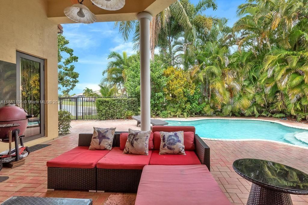 For Rent: $12,000 (5 beds, 4 baths, 4448 Square Feet)