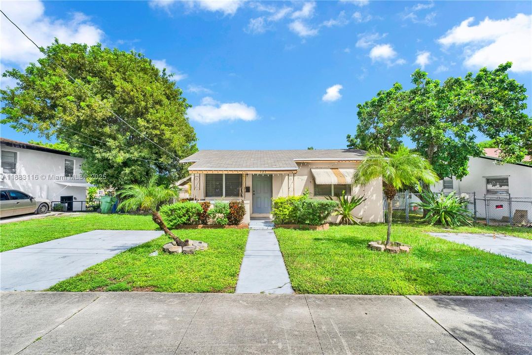 Vendido Recientemente: $299,950 (2 camas, 1 baños, 750 Pies cuadrados)