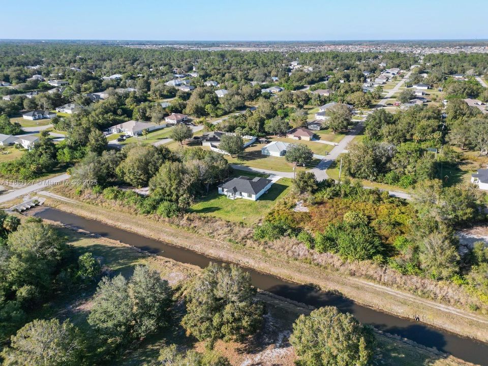 En Venta: $350,777 (3 camas, 2 baños, 0 Pies cuadrados)